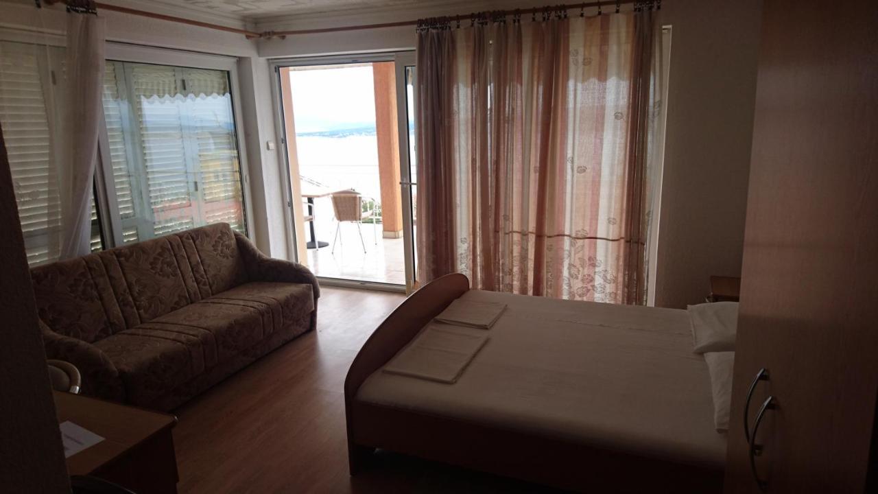 Restoran Sirena Bed and Breakfast Dramalj Exterior foto